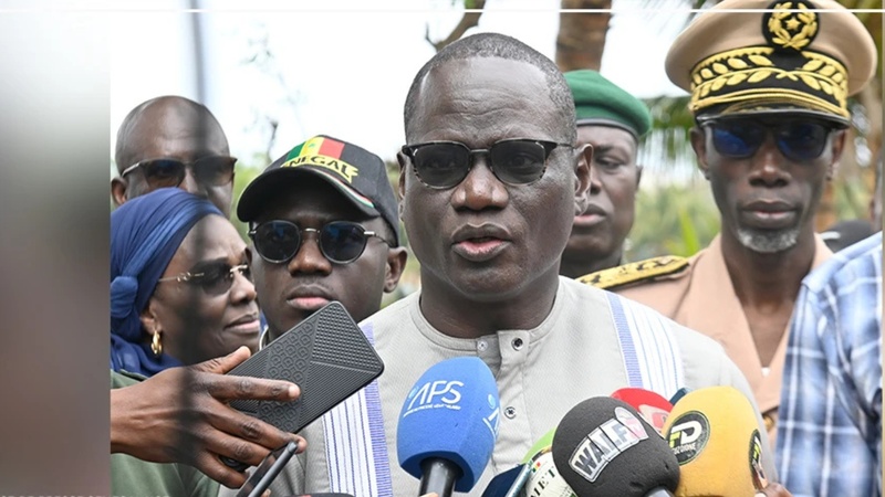 Érosion côtière à Bargny : une enveloppe d’urgence de 800 millions FCFA annoncée par l’État Érosion côtière à Bargny : une enveloppe d’urgence de 800 millions FCFA annoncée par l’État