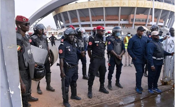 Lutte sénégalaise : le ministère de l’Intérieur veut en finir avec le phénomène du « simol »