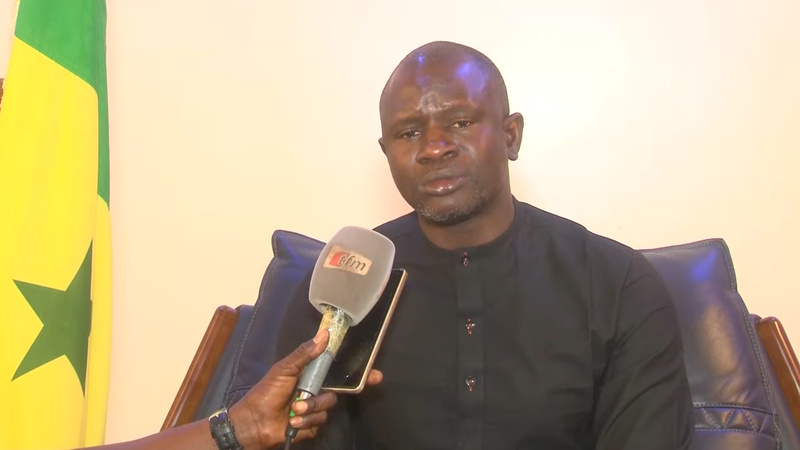 Thiès : le maire Babacar Diop s’explique sur la réhabilitation de la fresque de Papa Ibra Tall Thiès : le maire Babacar Diop s’explique sur la réhabilitation de la fresque de Papa Ibra Tall