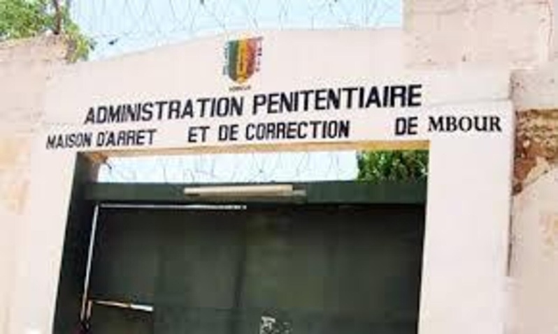 Trois détenus arrêtés après une violente altercation à la prison de Mbour Trois détenus arrêtés après une violente altercation à la prison de Mbour