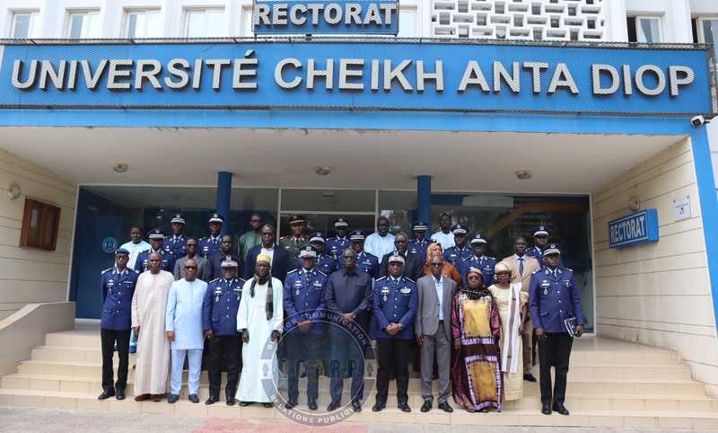 La Gendarmerie nationale et l’UCAD renforcent leur coopération par un accord officiel La Gendarmerie nationale et l’UCAD renforcent leur coopération par un accord officiel