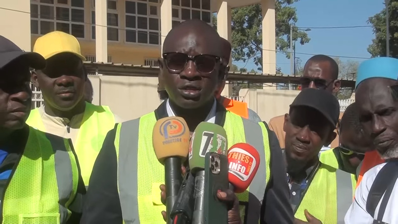 Réhabilitation des routes à Thiès : les travaux lancés sur l’axe Tribunal – Angle Sérigne Fallou – Rond-point de l’Hôpital régional