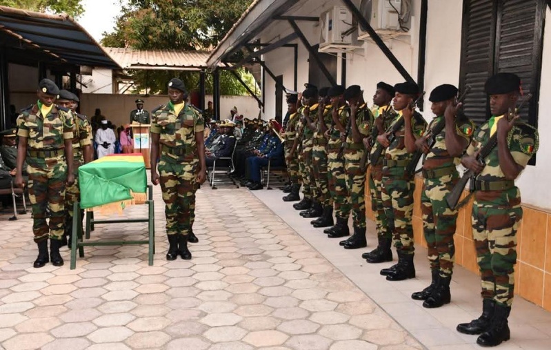 Dakar : hommage national à un soldat sénégalais décédé en mission internationale Dakar : hommage national à un soldat sénégalais décédé en mission internationale