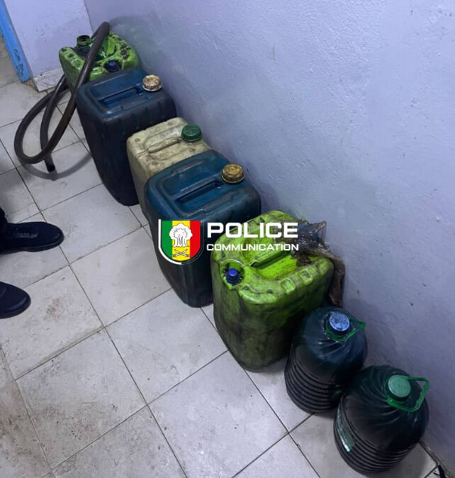 Deux individus déférés pour trafic de carburant sur un site de travaux à Mbeubeuss