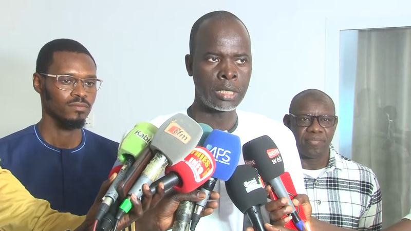 Atelier SOLUREM à Thiès : deux groupes pour tester l’efficacité du soutien scolaire numérique Atelier SOLUREM à Thiès : deux groupes pour tester l’efficacité du soutien scolaire numérique