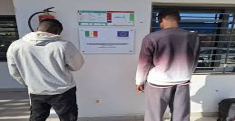 Saint‑Louis : Deux récidivistes déférés pour trafic de migrants, huit candidats secourus Saint‑Louis : Deux récidivistes déférés pour trafic de migrants, huit candidats secourus