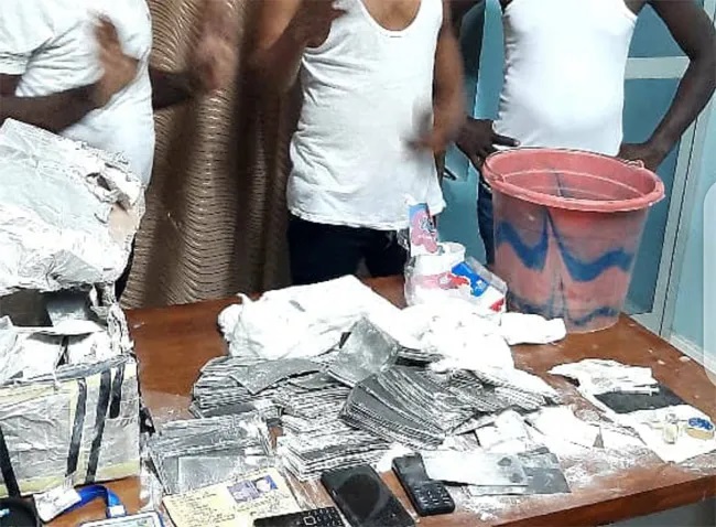 Kaolack : 100 millions FCFA en faux billets saisis, quatre trafiquants arrêtés