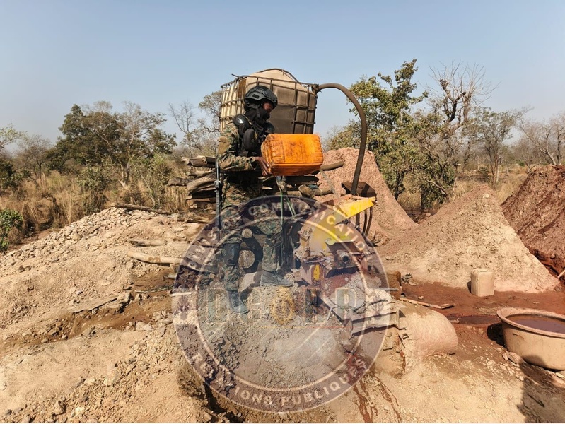 Missira Sirimana : un site d’orpaillage clandestin démantelé par le GARSI 2 Missira Sirimana : un site d’orpaillage clandestin démantelé par le GARSI 2