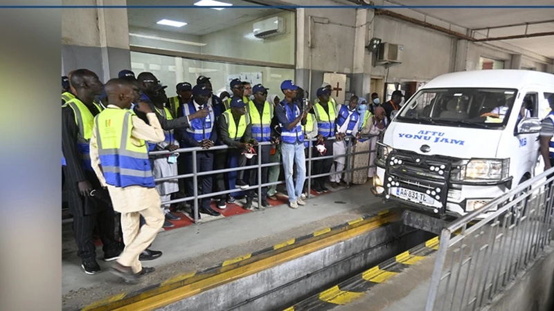 Accidents de la route : le gouvernement annonce des mesures de limitation de vitesse et un contrôle renforcé des minicars Accidents de la route : le gouvernement annonce des mesures de limitation de vitesse et un contrôle renforcé des minicars