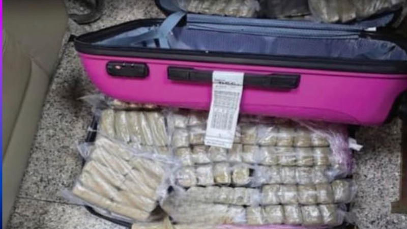 AIBD : près de 29 kg de haschich saisis, deux personnes arrêtées AIBD : près de 29 kg de haschich saisis, deux personnes arrêtées