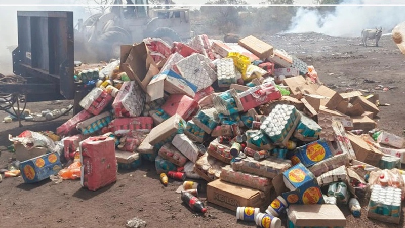 Kédougou : plus de 3 tonnes de produits impropres à la consommation détruites par le service d’hygiène Kédougou : plus de 3 tonnes de produits impropres à la consommation détruites par le service d’hygiène