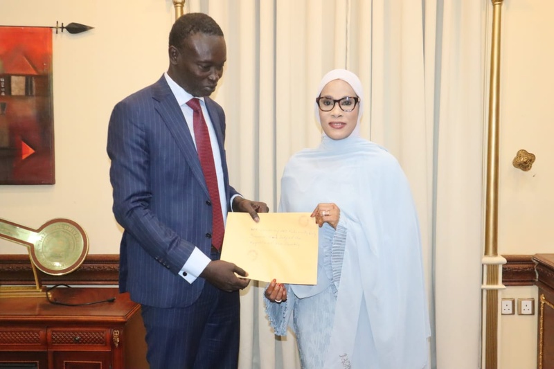 Malaw d’Or 2026 : la Première Dame de la Gambie attendue à Thiès pour une édition sous-régionale de grande envergure Malaw d’Or 2026 : la Première Dame de la Gambie attendue à Thiès pour une édition sous-régionale de grande envergure