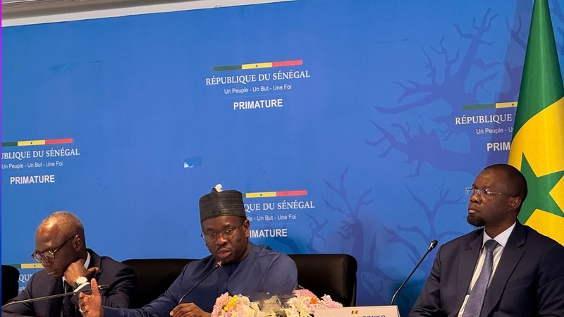 Réforme du secteur extractif : Birame Souleye Diop annonce le retrait de plus de 300 titres miniers Réforme du secteur extractif : Birame Souleye Diop annonce le retrait de plus de 300 titres miniers