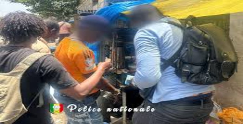 YOFF : UN MARCHAND AMBULANT AU CŒUR D’UN TRAFIC DE CRACK YOFF : UN MARCHAND AMBULANT AU CŒUR D’UN TRAFIC DE CRACK