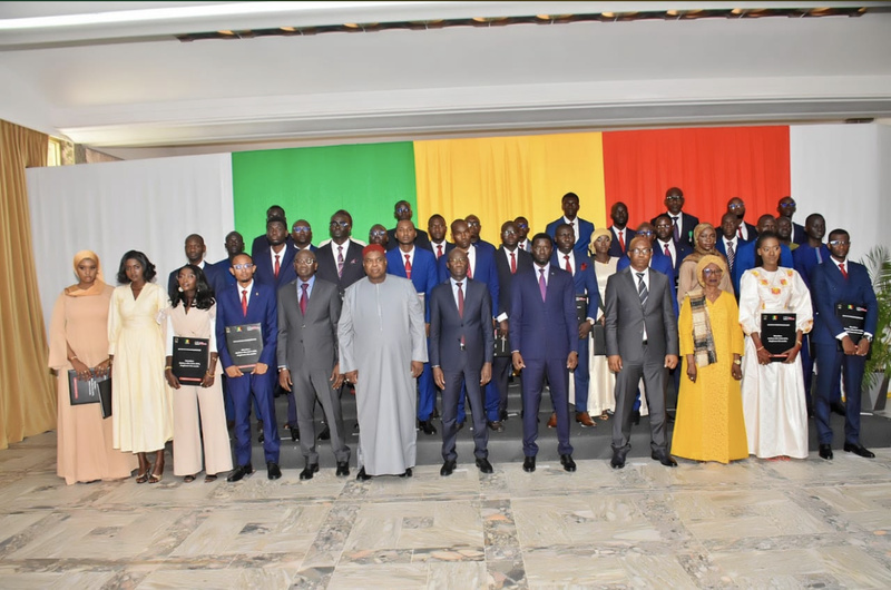Justice : Bassirou Diomaye Faye appelle les nouveaux magistrats à défendre leur indépendance Justice : Bassirou Diomaye Faye appelle les nouveaux magistrats à défendre leur indépendance