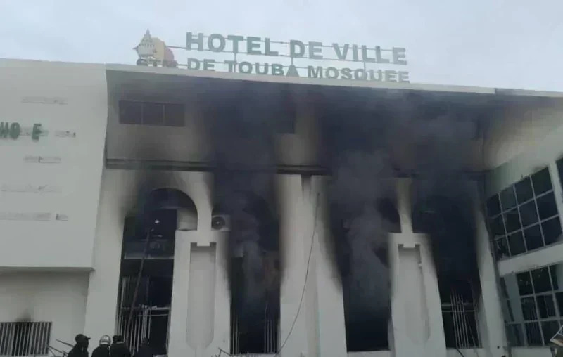 Touba : un incendie endommage une partie de la mairie, l’état civil préservé