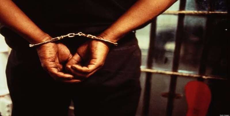 Mbour : un cuisinier condamné pour le vol de 1 500 F CFA, il plaide la faim Mbour : un cuisinier condamné pour le vol de 1 500 F CFA, il plaide la faim
