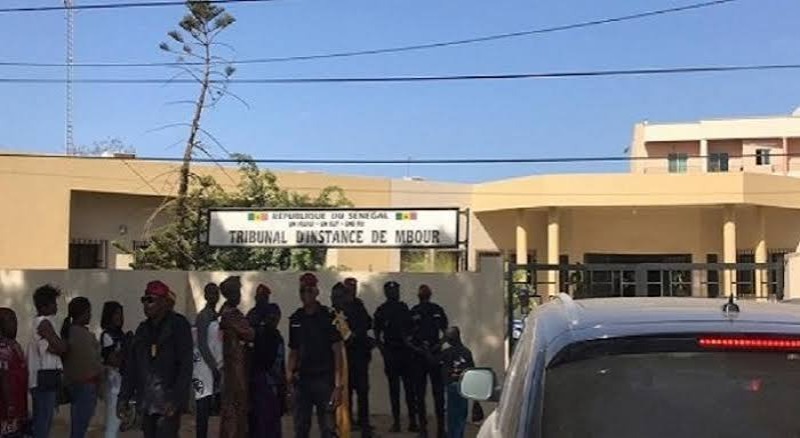 Après leur divorce, un professeur de l’UCAD accusé d’avoir fait disparaître des bijoux en or