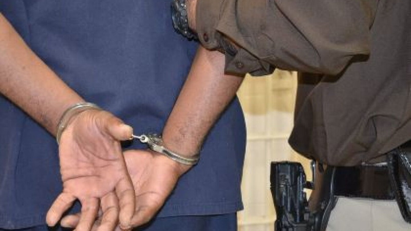 Vol d’un véhicule à Keur Massar : plusieurs personnes condamnées après la revente du bien à Touba