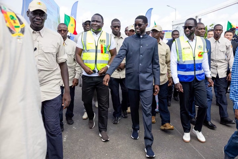 Autoroute Mbour-Fatick-Kaolack : le Sénégal inaugure un nouvel axe de 100 km Autoroute Mbour-Fatick-Kaolack : le Sénégal inaugure un nouvel axe de 100 km