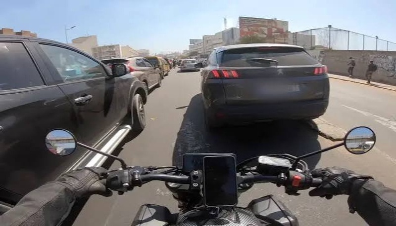 Guet-apens nocturnes : De faux clients braquent des conducteurs de moto Guet-apens nocturnes : De faux clients braquent des conducteurs de moto
