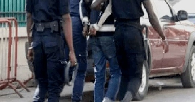 Dakar : il se promenait en slip, insultait et menaçait ses locataires
