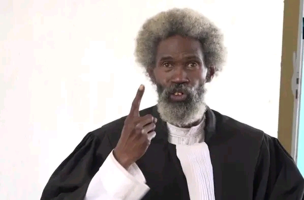 Dénonçant "le refus systématique de pouvoir contacter Ousmane sonko'Me Ciré Clédor Ly écrit à Antoine Diome