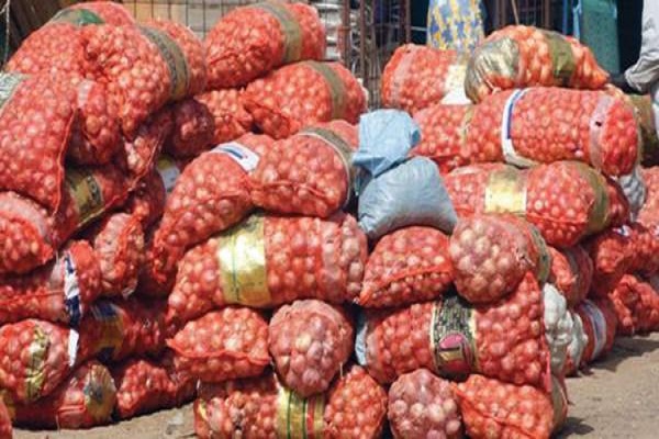 Fête de Tabaski :  A Thiès, le marché est bien approvisionné, mais, les prix de l'oignon local et de pomme de terre sont  à la hausse