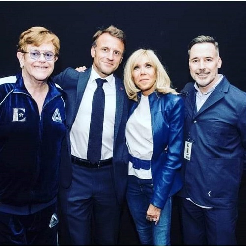 Macron à un concert d’Elton John en pleines émeutes urbaines