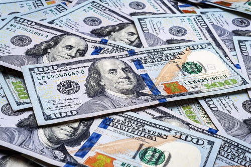 Le dollar "ne sera plus la monnaie dominante", avertit un économiste de renom