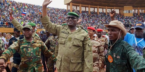 Si la CEDEAO intervient au Niger, "toute l'Afrique sera en guerre", selon un conseiller de Bazoum