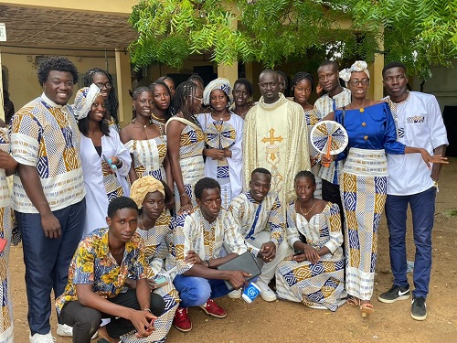 LA COMMUNAUTÉ CHRÉTIENNE DE MATAM PRIE POUR LA PAIX A LA CEDEAO
