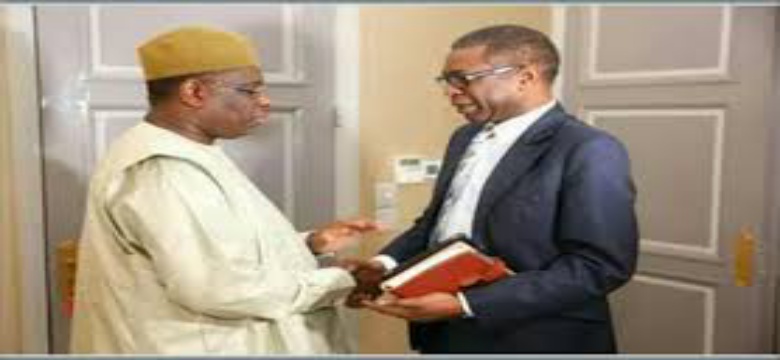 Youssou Ndour quitte son poste de ministre conseiller