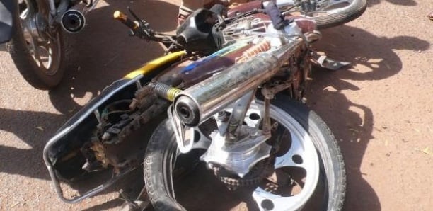 Kédougou: Un conducteur de moto meurt sur le coup après avoir entré en collision avec une  voiture de la gendarmerie