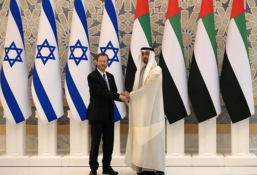 Embargo pétrolier contre Israël: quatre pays du monde arabe s’y opposent