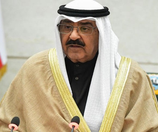 Le nouvel émir du Koweït prête serment devant le Parlement