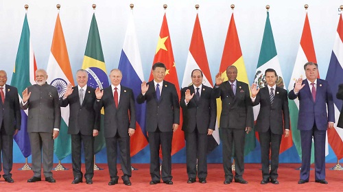 Les BRICS établissent une stratégie pour lutter contre les risques découlant des dettes occidentales