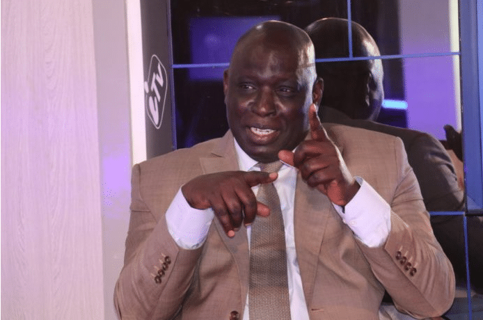 Madiambal Diagne tacle les responsables de BBY : "Le camp de Macky Sall a l'obligation de se mobiliser pour Amadou Bâ" Madiambal Diagne tacle les responsables de BBY : "Le camp de Macky Sall a l'obligation de se mobiliser pour Amadou Bâ"
