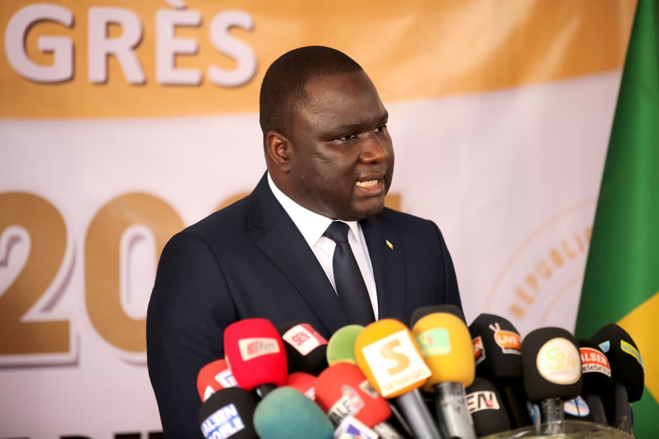 Déthié Fall s'engage à résoudre les préoccupations historiques de Touba : crise de l'eau, inondations et chômage Déthié Fall s'engage à résoudre les préoccupations historiques de Touba : crise de l'eau, inondations et chômage