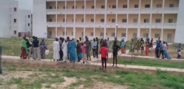 Lycée technique Ahmadou Bamba de Diourbel: Les étudiants décrètent une grève illimitée Lycée technique Ahmadou Bamba de Diourbel: Les étudiants décrètent une grève illimitée