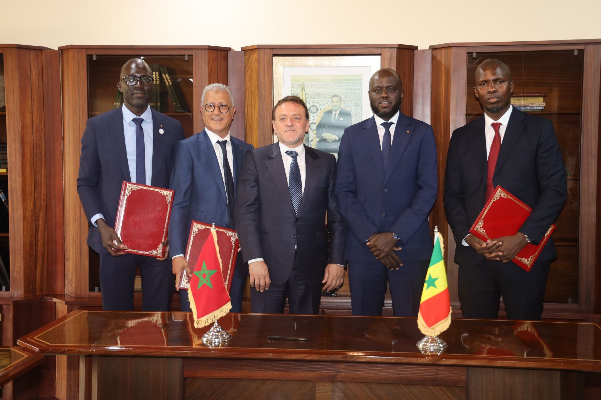 Signature de deux conventions entre le Sénégal et le Maroc pour renforcer la coopération dans le transport Signature de deux conventions entre le Sénégal et le Maroc pour renforcer la coopération dans le transport