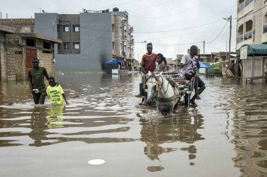 Élections législatives au Sénégal : Un climat tendu marqué par les inondations Élections législatives au Sénégal : Un climat tendu marqué par les inondations