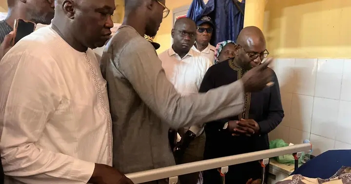 Accident des élèves du CEM Saré Coly Sallé : le ministre de l’Éducation auprès des familles meurtries et des blessés… Accident des élèves du CEM Saré Coly Sallé : le ministre de l’Éducation auprès des familles meurtries et des blessés…