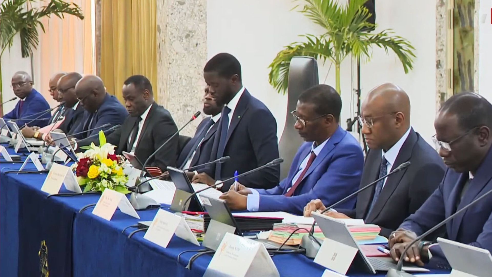 Conseil des Ministres du 7 mai 2025 : Mesures pour la stabilité sociale, la réforme des médias et l’accès à l’eau en milieu rural Conseil des Ministres du 7 mai 2025 : Mesures pour la stabilité sociale, la réforme des médias et l’accès à l’eau en milieu rural