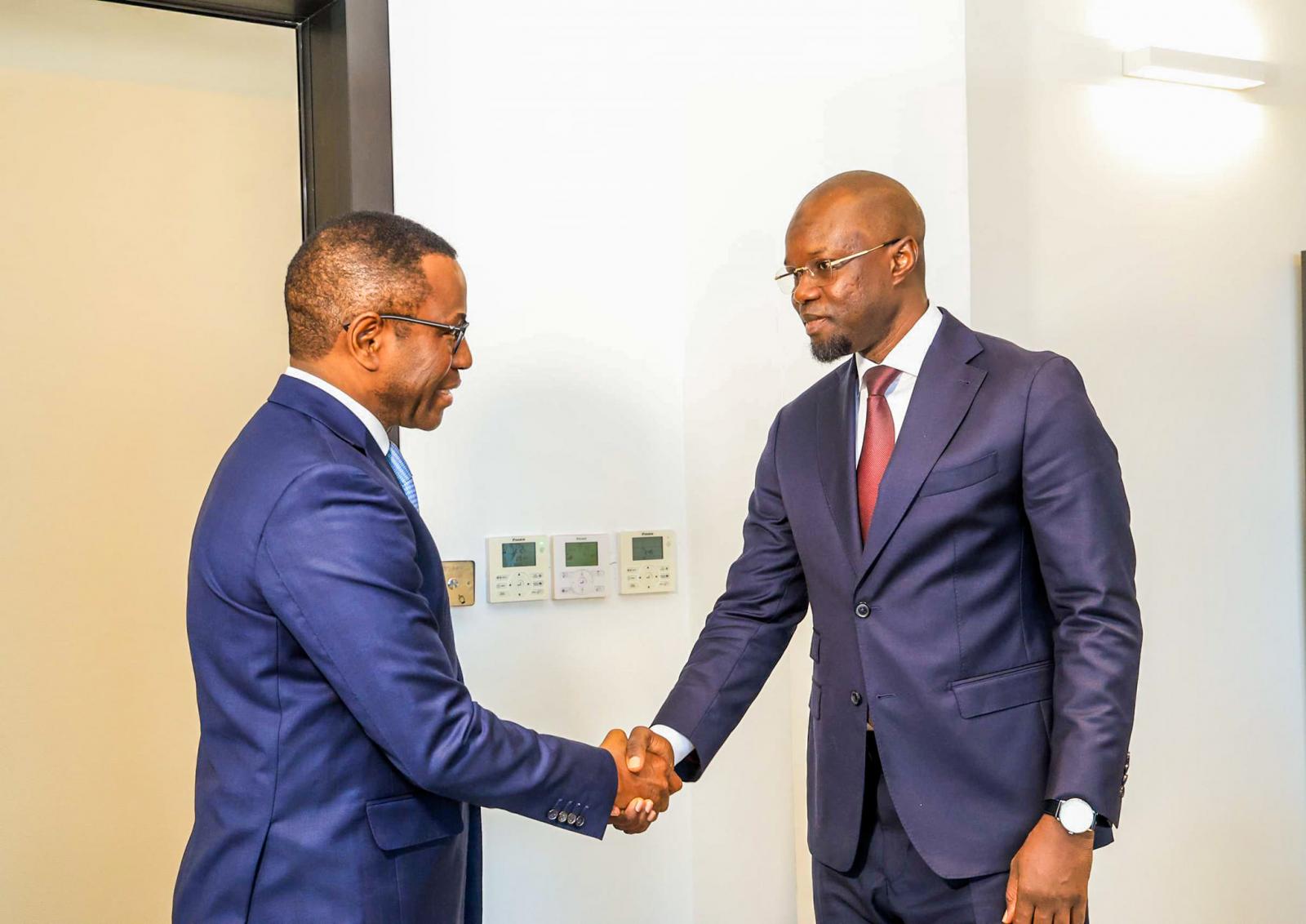 Ousmane Sonko rencontre Amadou Hott et Sidi Ould Tah lors de sa visite à Abidjan Ousmane Sonko rencontre Amadou Hott et Sidi Ould Tah lors de sa visite à Abidjan