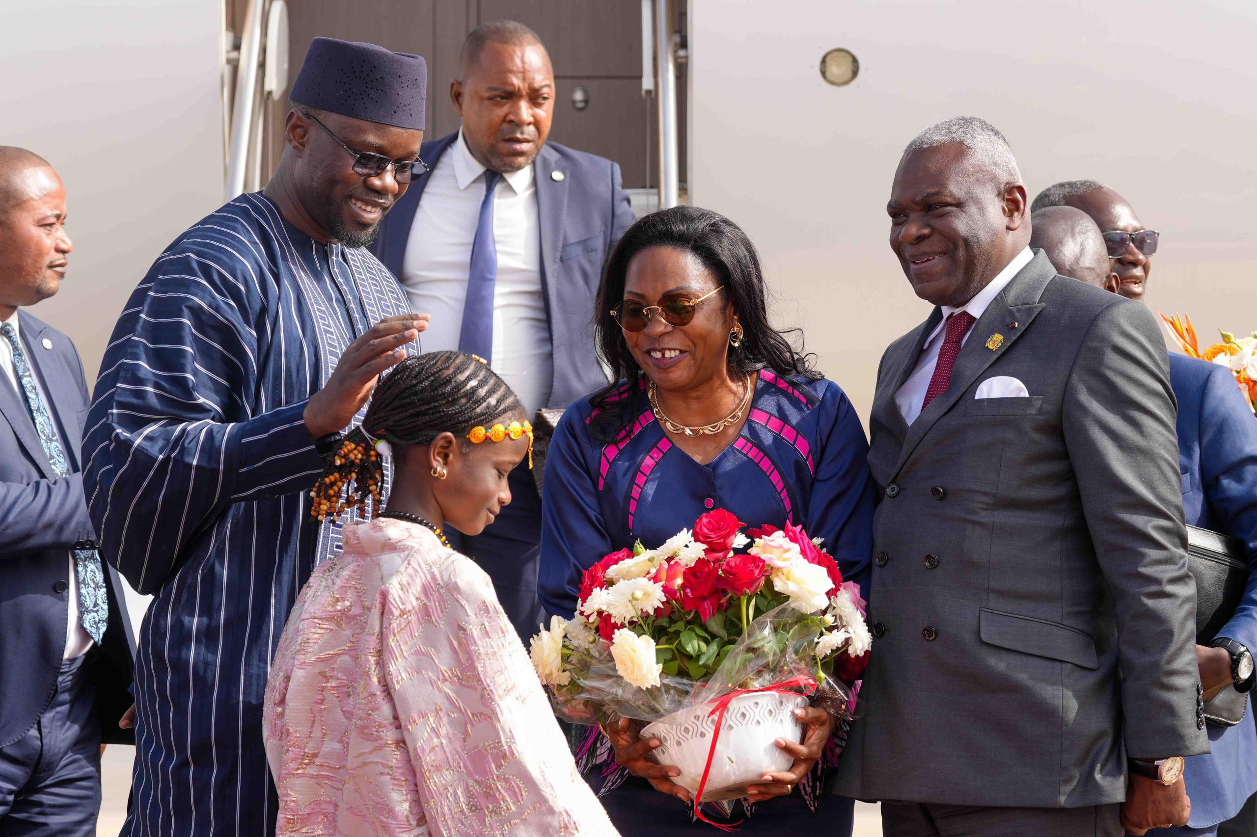 Le Premier ministre congolais entame une visite de travail à Dakar pour renforcer les liens avec le Sénégal