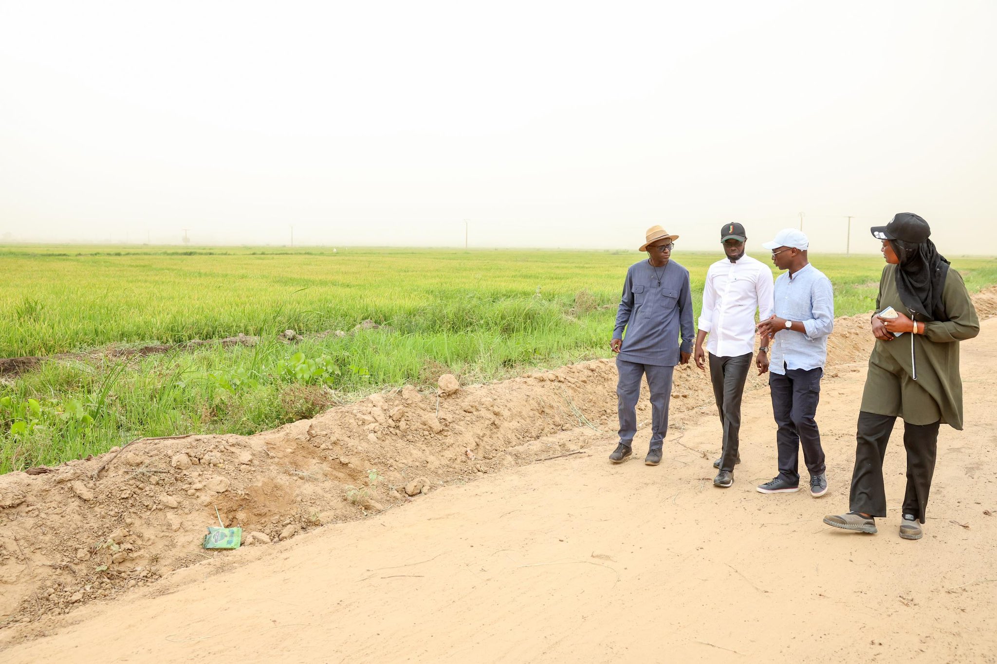 🌾 Souveraineté alimentaire : Le Président Diomaye Faye visite le Projet agricole de Savoigne, modèle de développement rural intégré