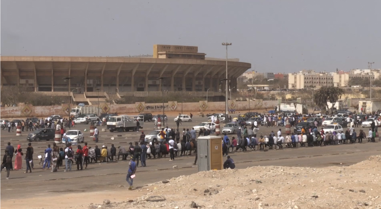 Tensions au stade Senghor : des gaz lacrymogènes utilisés lors des épreuves du permis de conduire