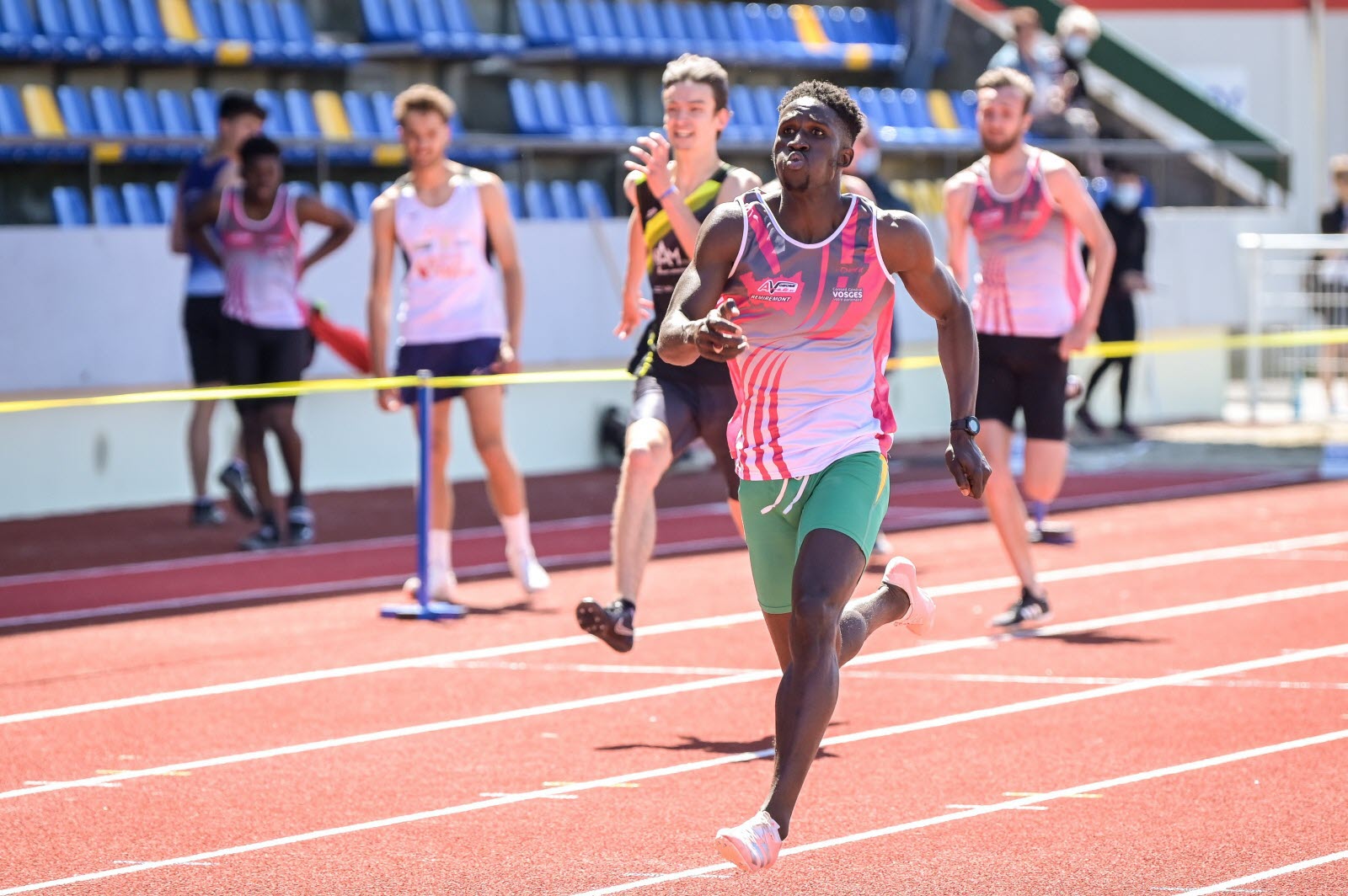 Mamadou Fall Sarr établit un nouveau record du Sénégal sur 100 m en 10’’03 à Carquefou