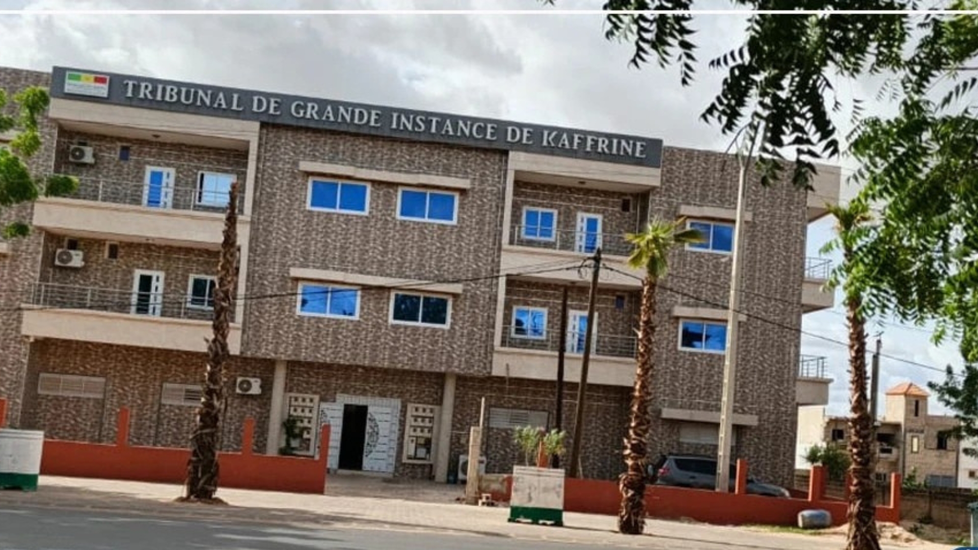 Kaffrine : les usagers pénalisés par la grève persistante des travailleurs de la justice Kaffrine : les usagers pénalisés par la grève persistante des travailleurs de la justice